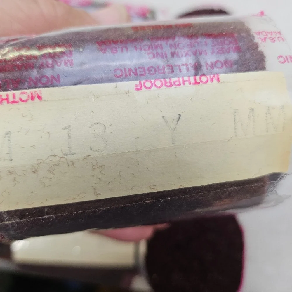 Mary Maxim Rug Yarn Maroon 9 Bundles 100% Orlon Acrylic Latch Hook Pre-Cut vtg